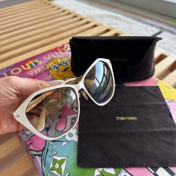 Authentic Tom Ford White Sunglass Tom Ford Martina Cat Eye Sunglasses Ivory White Frame Brown  main image 3